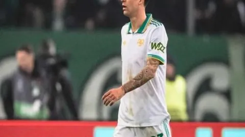 德国足球巨星盖德穆勒离世，享年75岁